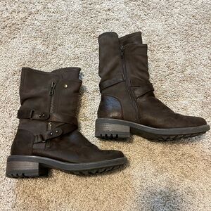 Carlos brown boots size 7.5